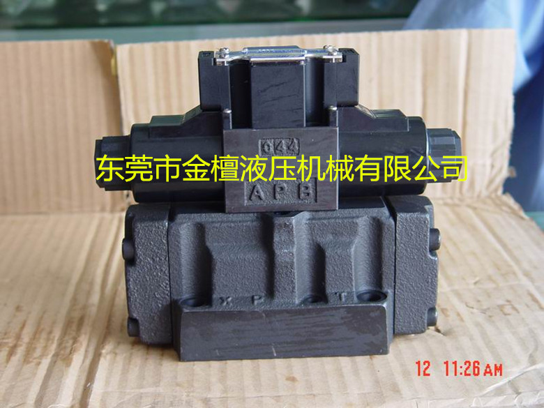 换向阀.jpg